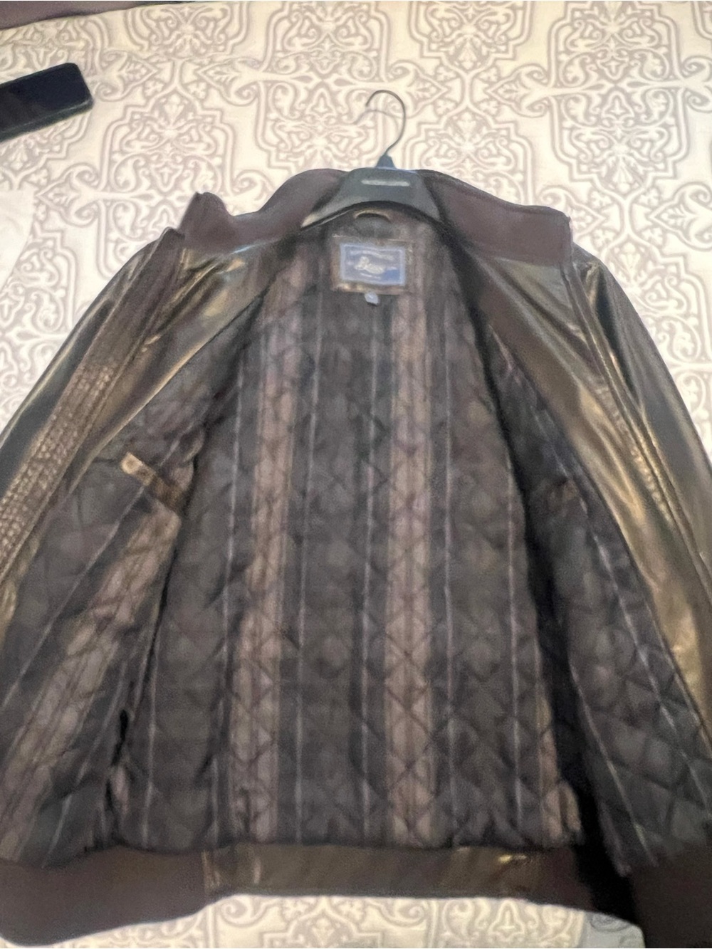 G.H. Bass & Co. Brown/ Expresso Leather Bomber Jacket - Picture 5 of 9